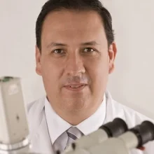 Foto de Dr. Victor Manuel Meneses Valderrama 2, Ginecología y Obstetricia en Monterrey
