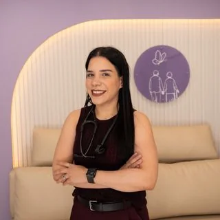 Foto de Dr. Andrea Ramírez Fontes, Geriatría en Zapopan