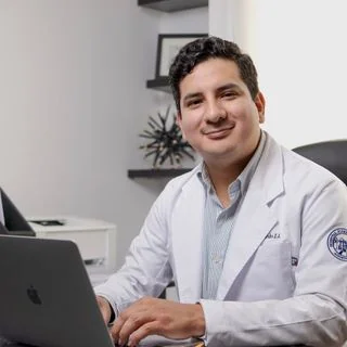 Foto de Dr. Carlos Pardo Llarena, Urología en Tampico