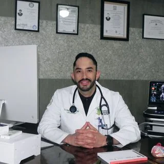 Foto de Dr. Fernando Robles Gonzalez, Cardiología en Ciudad Juárez
