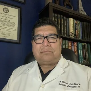 Foto de Dr. Hector Bustillos Villegas, Ortopedia y Traumatología en Ciudad Juárez