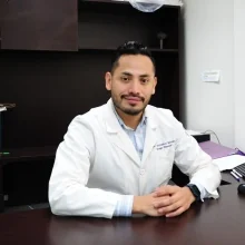 Foto de Dr. Ivan Calvo Vazquez, Urología en Nezahualcóyotl