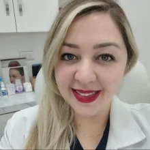 Foto de Dr. Leslie N Reyes Garcia, Dermatología en San Nicolás de los Garza