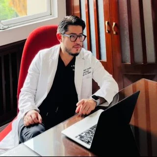 Foto de Dr. Victor Marín González, Neurocirugía en Ecatepec de Morelos