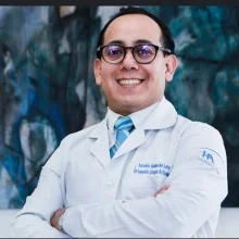 Foto de Dr. Antonio Salmorán Lara, Ortopedia y Traumatología en Puebla