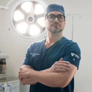 Foto de Dr. Bernardo Vargas plástico, Cirugía Plástica y Reconstructiva en Puebla