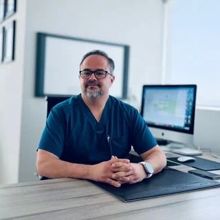 Foto de Dr. Carlos Erik Shuck Bello, Urología en Puebla