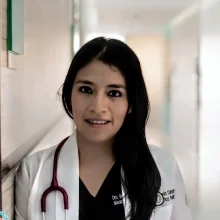 Foto de Dr. Maria Eugenia Carbarin Carbarin, Medicina Crítica en Puebla