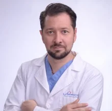 Foto de Dr. Maxim Flores Titov, Angiología y Cirugía Vascular en Puebla