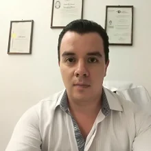 Foto de Dr. Roberto Diaz Carrasco 2, Oftalmología en Puebla