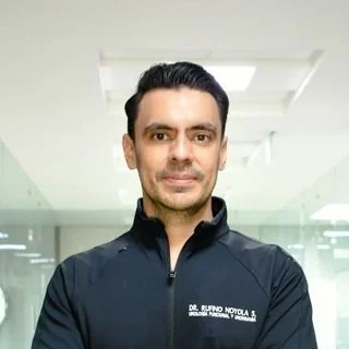 Foto de Dr. Rufino Noyola Santamaria, Urología en Puebla