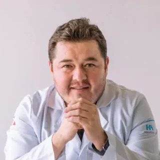 Foto de Dr. Alain Matabuena D., Oftalmología en Querétaro