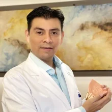 Foto de Dr. Alberto González Gómez, Urología en Querétaro