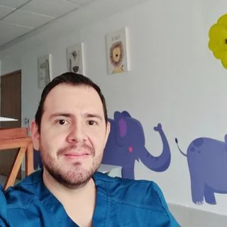 Foto de Dr. Fernando Juarez Rodriguez, Pediatría en Querétaro