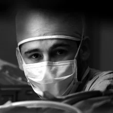 Foto de Dr. Guillermo Alfaro Chowell, Ortopedia y Traumatología en Querétaro