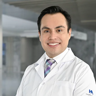 Foto de Dr. Hugo Edwin López Briones, Ginecología y Obstetricia en Querétaro