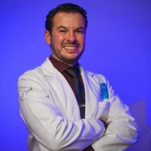 Foto de Dr. Hugo Kaleb Encorrada Luarca, Ginecología y Obstetricia en Querétaro