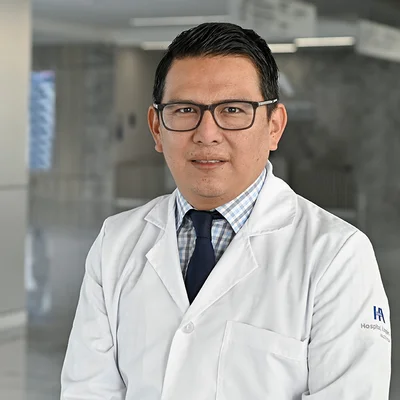 Foto de Dr. Israel Herrera Escobedo, Ginecología y Obstetricia en Querétaro