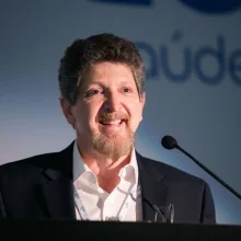 Foto de Dr. Javier José Hernández Covarrubias, Otorrinolaringología en Querétaro