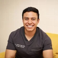 Foto de Dr. Jonathan Del Angel Zarazua, Ginecología y Obstetricia en Querétaro