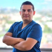 Foto de Dr. Rabí Uribe, Ortopedia y Traumatología en Querétaro