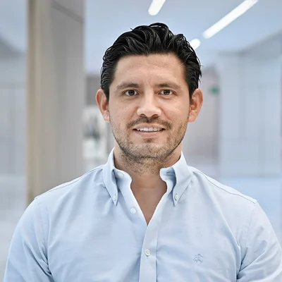 Dr. Sergio Vázquez Olvera