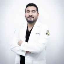 Foto de Dr. Arturo Enriquez Garza, Oftalmología en Cancún