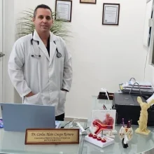 Foto de Dr. Carlos Alain Crespo Romero Especialista en Medicina Crítica y Terapia Intensiva, Médico general, Cancun, Medicina Crítica en Cancún