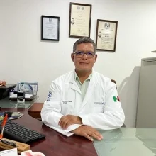 Foto de Dr. Carlos Calderón Muñoz, Urología en Cancún