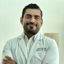 Foto de Dr. Jacques Mikhail Rosales Medina, Ortopedia y Traumatología en Cancún