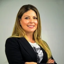 Foto de Dr. Krupskaya Almaguer, Oftalmología en Cancún