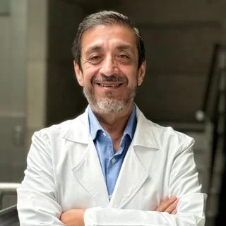 Foto de Dr. Luis Alfonso Castillo Zapata 2, Ginecología y Obstetricia en Cancún