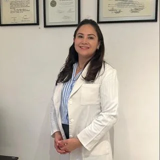 Foto de Dr. Marbella Flores Castañeda, Ginecología y Obstetricia en San Luis Potosí