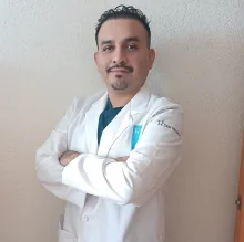 Foto de Dr. Simón Almanza Mendoza, Ortopedia y Traumatología en San Luis Potosí