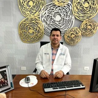 Foto de Dr. Alejandro Castro Ibarra, Ginecología y Obstetricia en Culiacán
