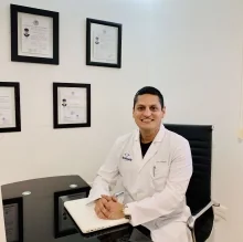 Foto de Dr. Armando Raisuli Andrade Carrasco, Oftalmología en Mazatlán