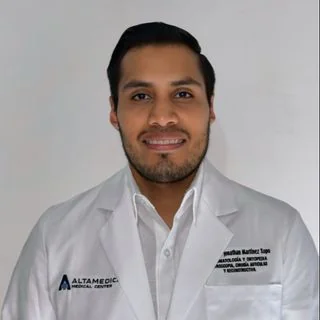 Foto de Dr. Israel Jonathan Martínez Xopo, Ortopedia y Traumatología en Mazatlán