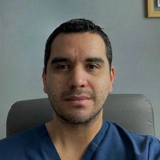 Foto de Dr. Jesús Adrián García Valdez, Ortopedia y Traumatología en Culiacán