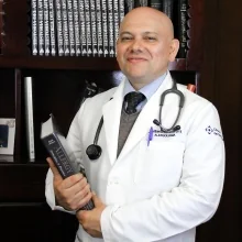 Foto de Dr. Alberto Monteverde Maldonado, Medicina Interna en Hermosillo