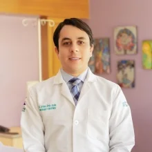 Dr. Arturo Ortiz Ayala