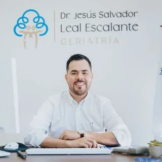 Foto de Dr. Jesús Salvador Leal Escalante, Geriatría en Hermosillo
