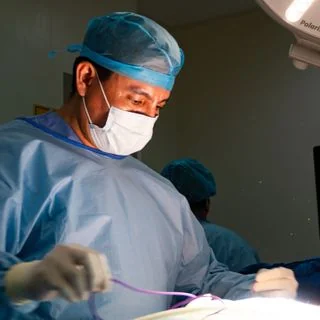 Foto de Dr. David Alfaro Ponce, Cirugía General en Juárez