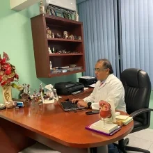 Foto de Dr. Alejandro Reboull Hernandez, Nefrología en Veracruz
