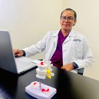 Foto de Dr. Jafet Olivera, Ortopedia y Traumatología en Veracruz