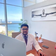 Foto de Dr. Juan Pablo Batalla Zagal, Ortopedia y Traumatología en Veracruz