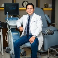 Foto de Dr. Armando Alvarez Moreno, Ginecología y Obstetricia en Mérida
