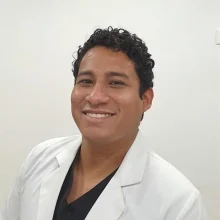 Foto de Dr. Arturo Balam Aguilar, Ortopedia y Traumatología en Mérida