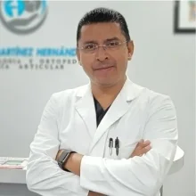 Foto de Dr. Erik Martinez Hernandez, Ortopedia y Traumatología en Mérida