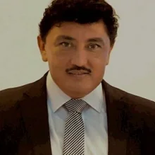 Foto de Dr. Waldemar Jesús Solís Romero, Ginecología y Obstetricia en Mérida